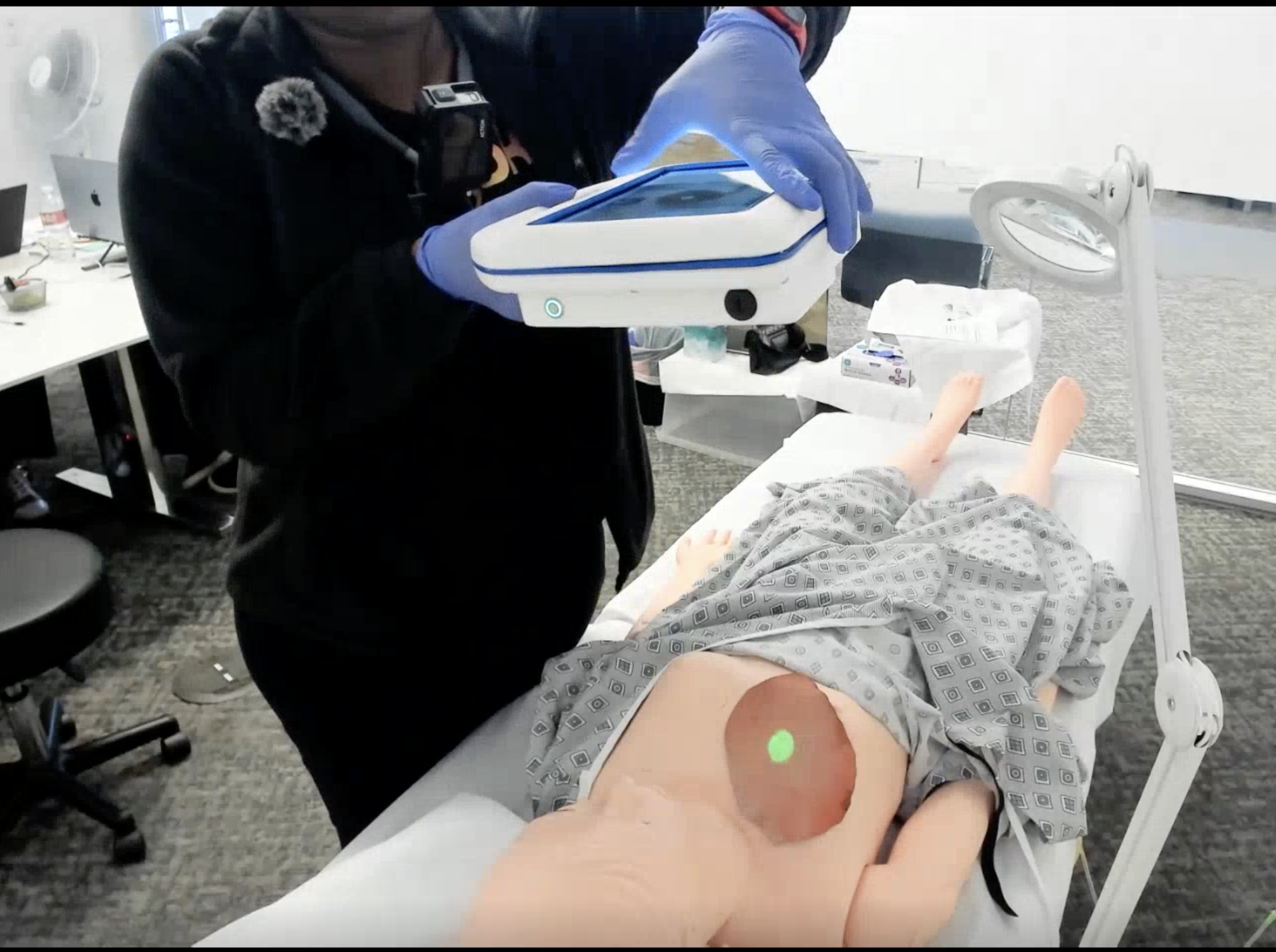 Simulated bedside environment used for the summative human factors validation